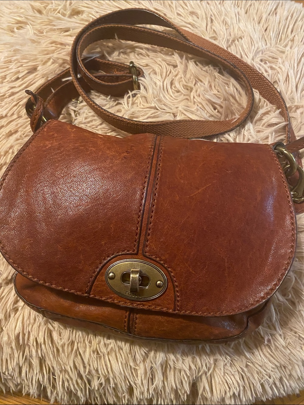 Fossil Brown Leather Crossbody Saddle Bag- vintage, Lots of storage room.